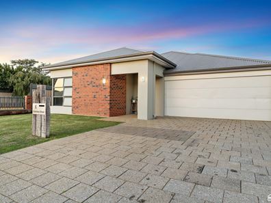6 Buttress Street, Whitby WA 6123
