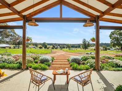 125 Ellendale Drive, Lower Chittering WA 6084
