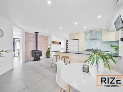2 Glen Place, Hocking WA 6065