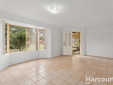 11 Tuart Road, Greenfields WA 6210