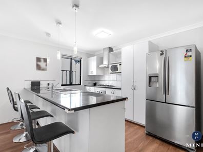 20 Blacksmith Street, Queens Park WA 6107