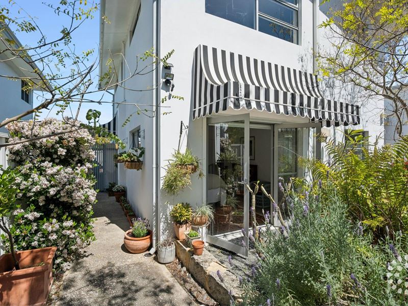 13C Simper Crescent, White Gum Valley