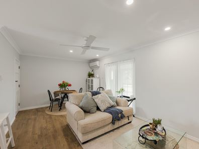 4/2 Parkin Street, Rockingham WA 6168