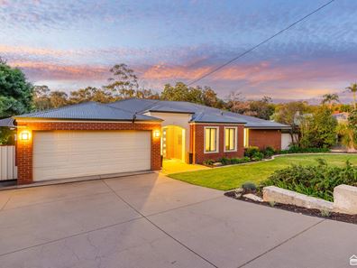 42 Carradine Road, Mount Nasura WA 6112