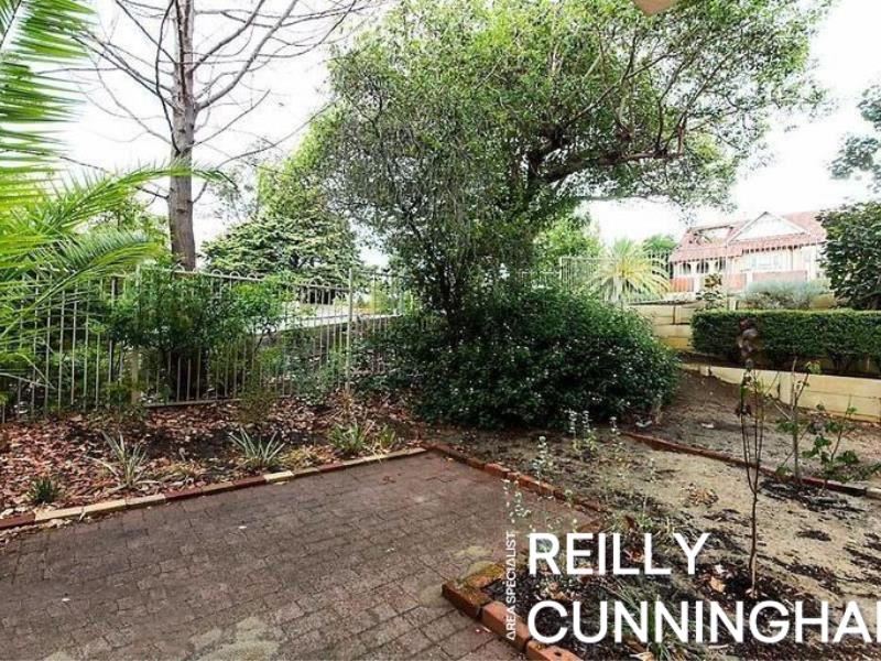 4/70-72 Broadway, Crawley