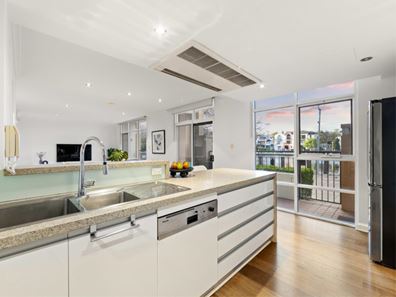1/20 Royal Street, East Perth WA 6004