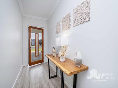 22 Gleneagles Way, Pelican Point WA 6230