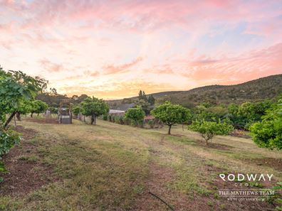48 Scott Rd, Kelmscott WA 6111