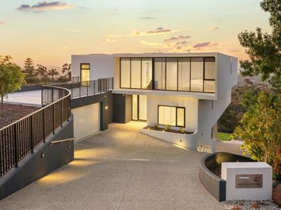 47 Nelson Crescent, Lesmurdie WA 6076