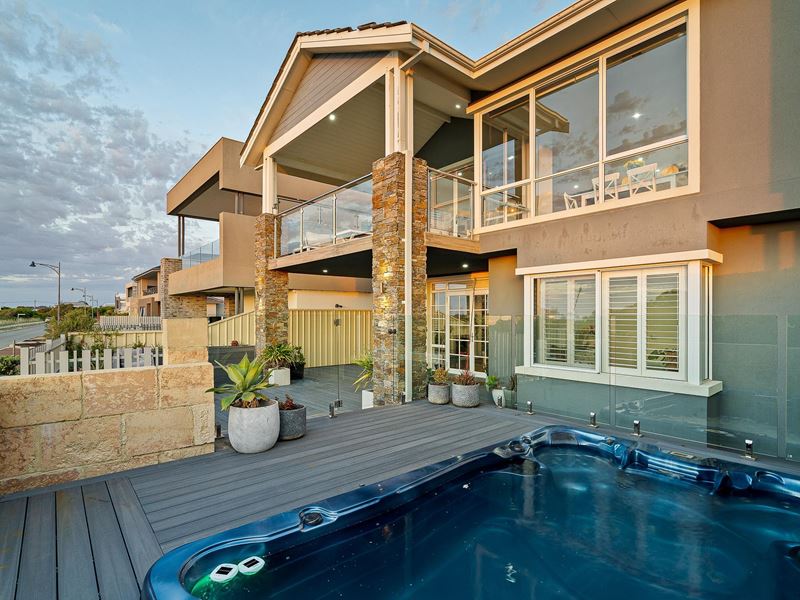 41 Abeona Parade, Madora Bay WA 6210