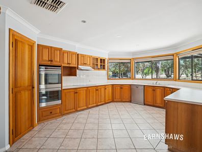 1645 Government Road, Wooroloo WA 6558