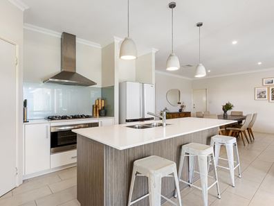 43 Baystone Road, Baldivis WA 6171