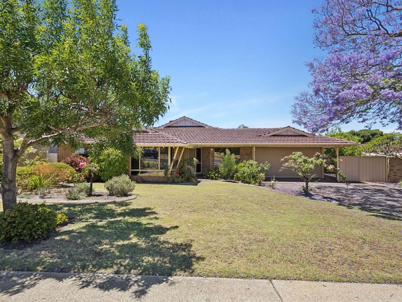 32 Edmiston Way, Winthrop