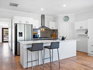 24 Laurina Way, Beeliar WA 6164