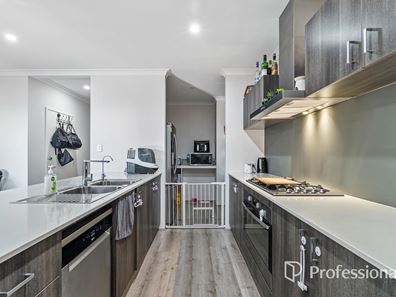 1 Belpaire Road, Midvale WA 6056
