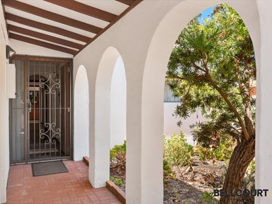 13 Howard Parade, Salter Point WA 6152