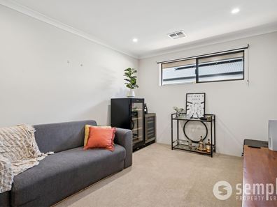 27 Coachwood Avenue, Treeby WA 6164