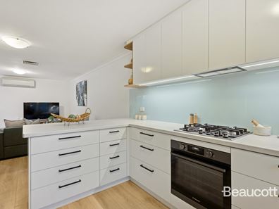 35 Glover Street, Dianella WA 6059