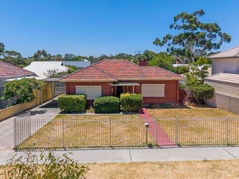126 Watkins Street, White Gum Valley WA 6162