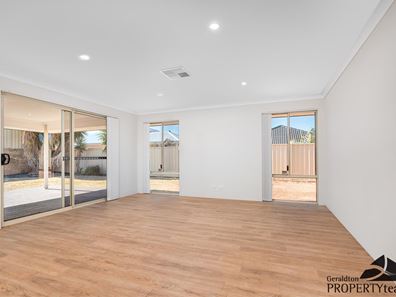 7 Morningstar Grange, Wandina WA 6530