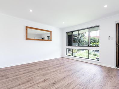 2/101 Waterloo Street, Tuart Hill WA 6060