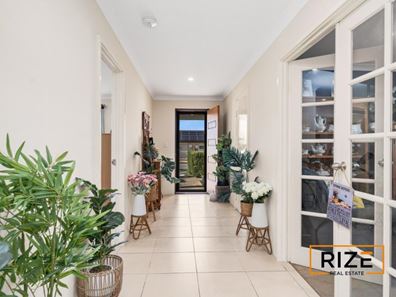 24 Oligantha Elbow, Banksia Grove WA 6031