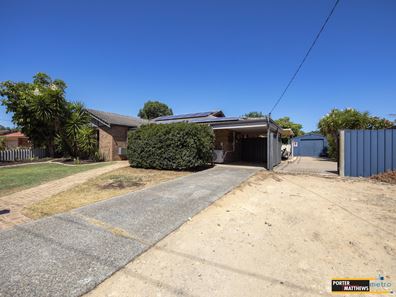 41 Essex Street, Forrestfield WA 6058