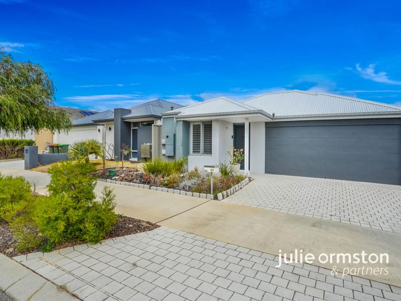 47 Commodore Avenue, Clarkson WA 6030