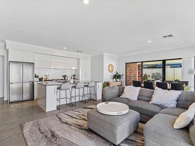 3 Ramillies Approach, Madora Bay WA 6210