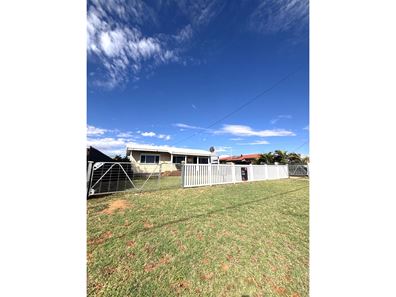 61 Hubble  Street, South Carnarvon WA 6701