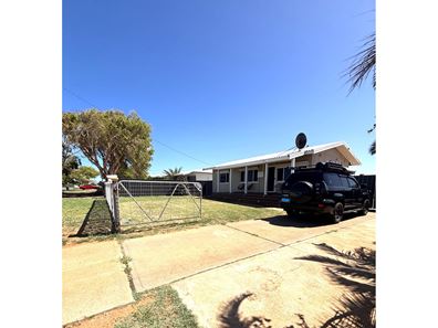 61 Hubble  Street, South Carnarvon WA 6701