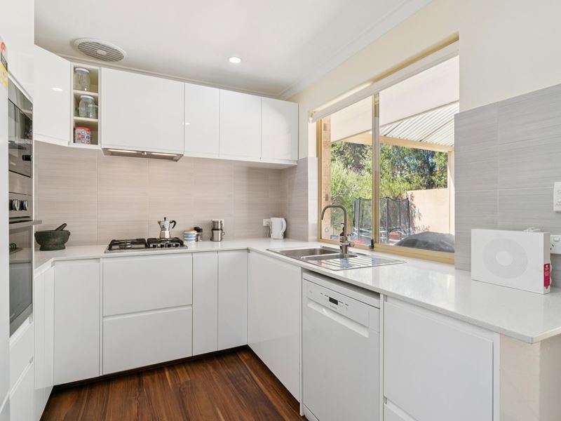 7/330 Preston Point Road, Attadale WA 6156