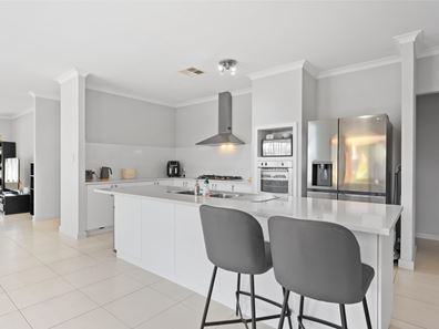 66 Ridge Boulevard, Baldivis WA 6171