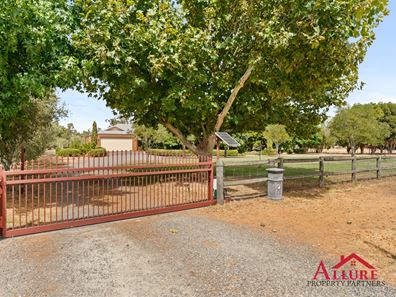 173 Karbro Drive, Cardup WA 6122