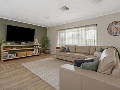 11 Ti-Tree Crt, Kambalda West WA 6442