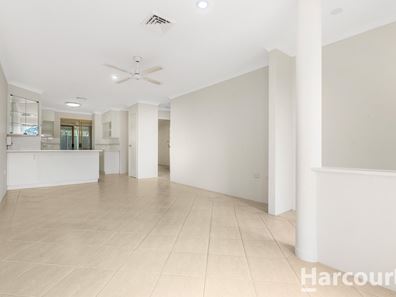 32/7 Coolibah Avenue, Dudley Park WA 6210