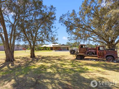 11 McKenna Drive, Cardup WA 6122