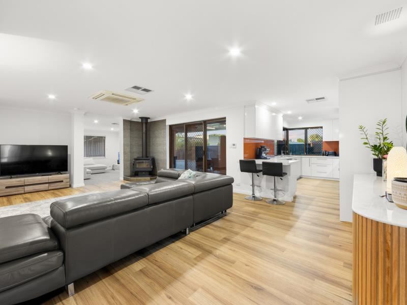 10 Sherwood Place, Alexander Heights
