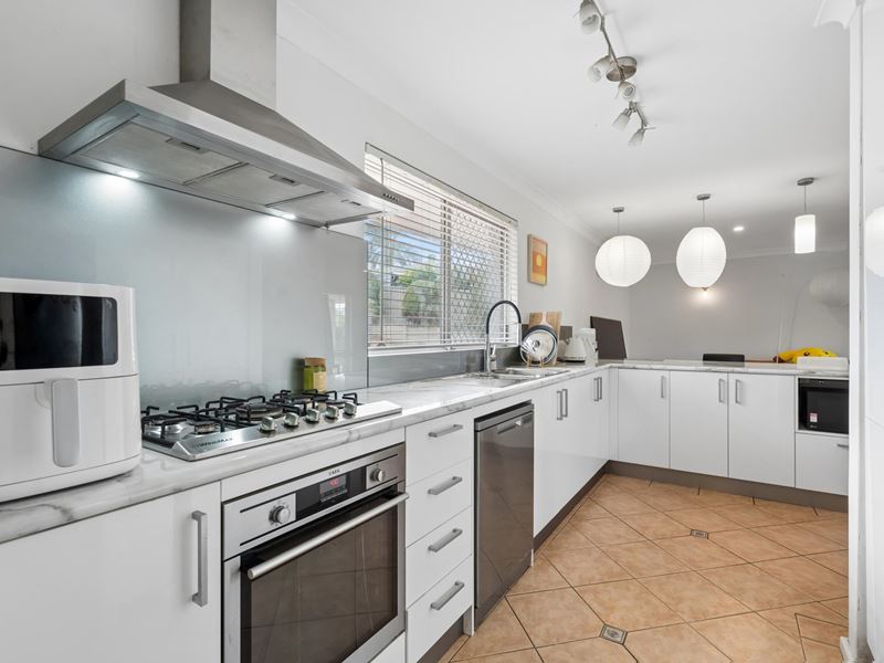 8 Ranleigh Way, Greenwood
