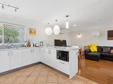 8 Ranleigh Way, Greenwood WA 6024