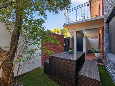 1/345 Stirling Street, Highgate WA 6003