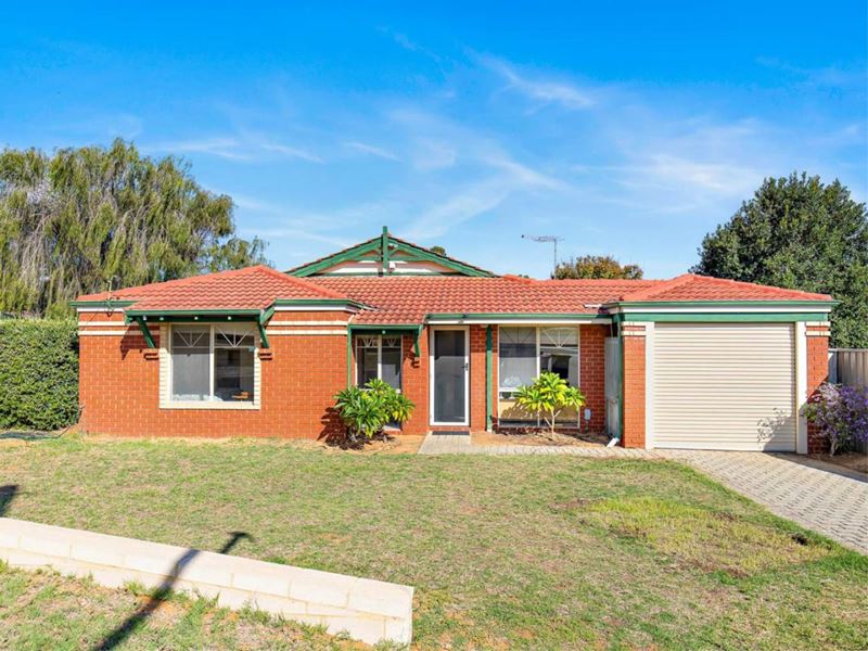 27 Woodley Way, Parmelia WA 6167