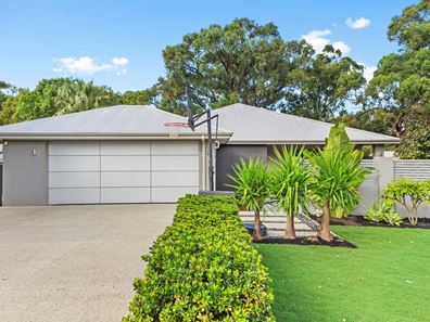 34 Cowper Road, Sorrento WA 6020