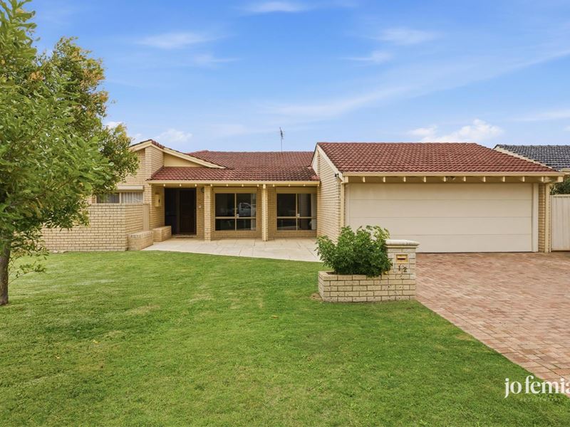 12 Bauhinia Ridge, Dianella WA 6059