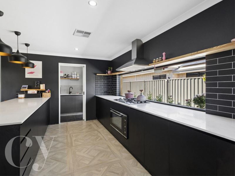 25 Armitage Close, South Guildford