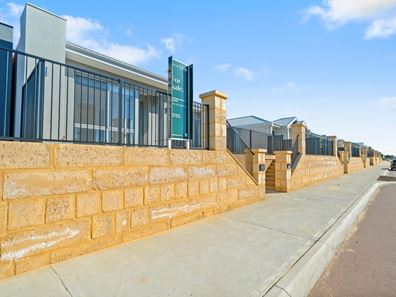 145 Badgerup Avenue, Lakelands WA 6180