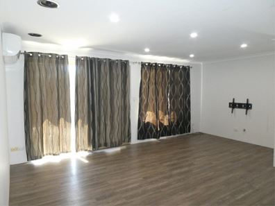 4 Manup Court [Front House], Kenwick WA 6107