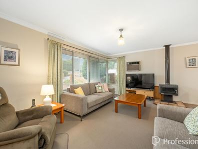 6 Sonego Avenue, Kelmscott WA 6111