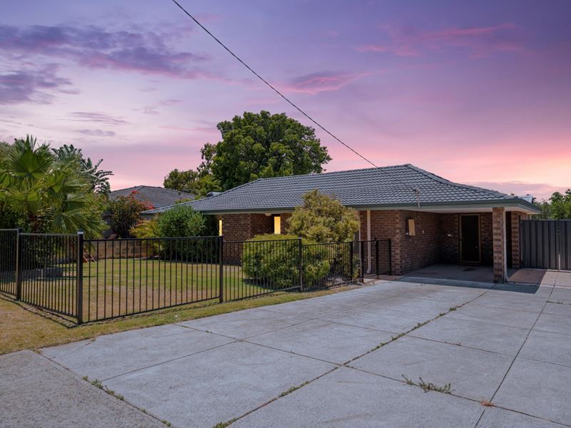 83 Macquarie Ave, Padbury WA 6025