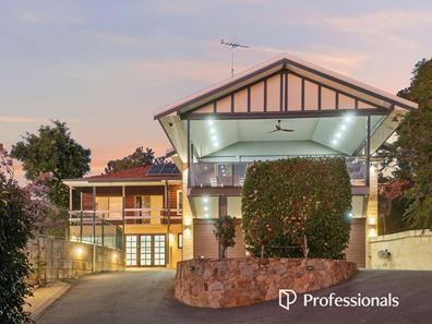 12 Gray Road, Gooseberry Hill WA 6076